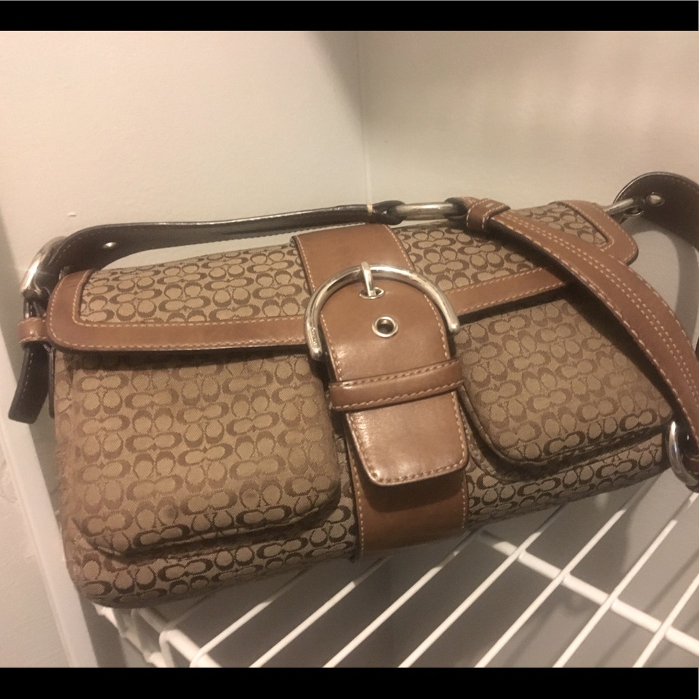 COACH 😍 So many pockets!!